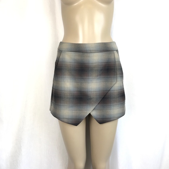 🚫SOLD🚫 NWT Brown Plaid High Waist Skort Skirt - Picture 2 of 8